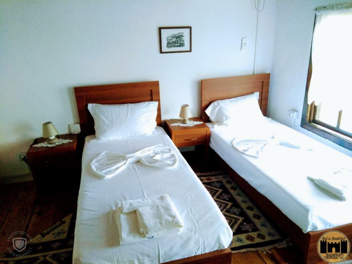 Bed & Breakfast Josiph เบราท ภายนอก รูปภาพ